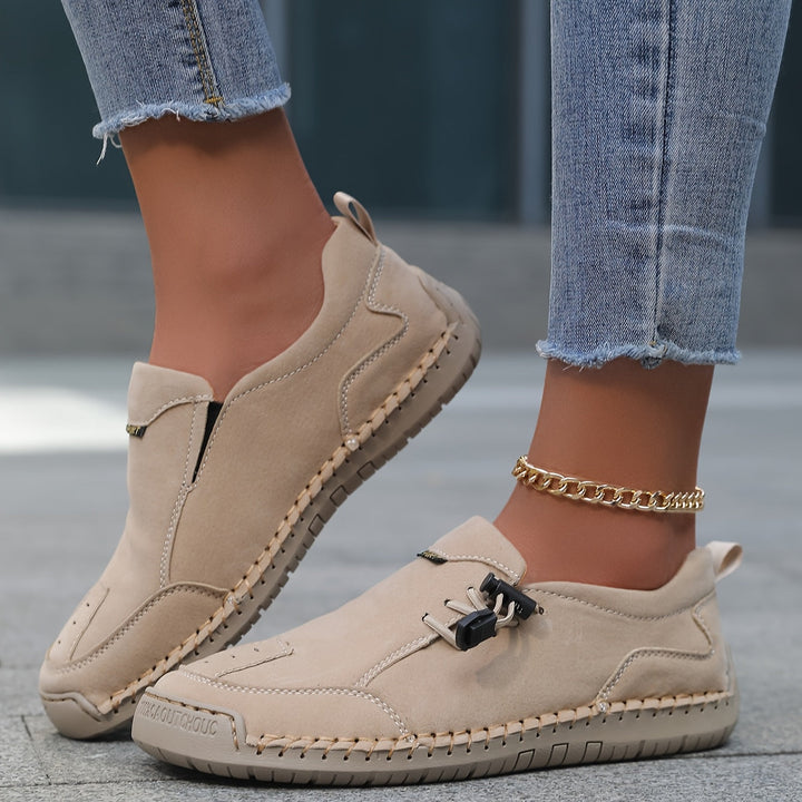 Lina – Comfort, Stability & Effortless Putting On for Every Day