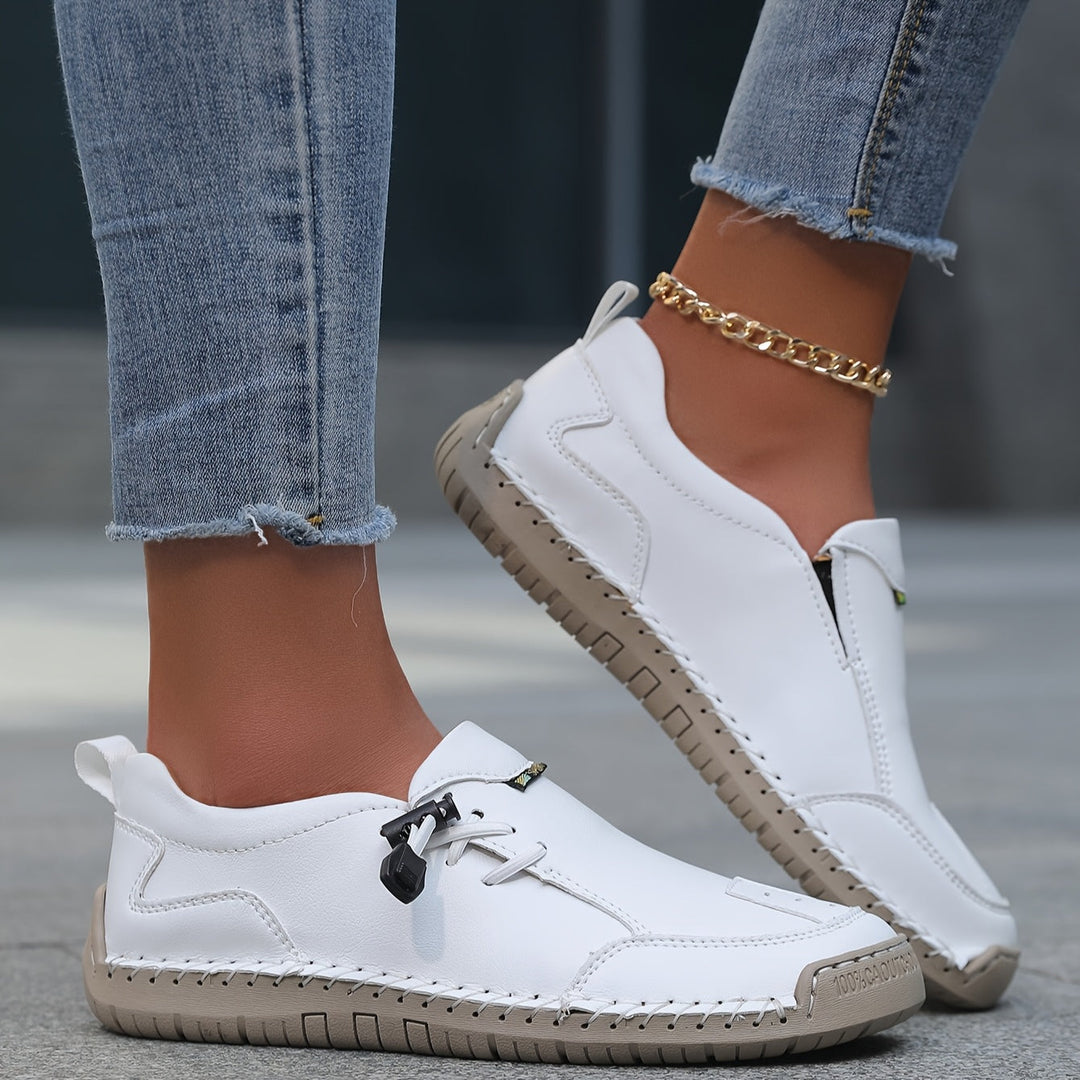 Lina – Comfort, Stability & Effortless Putting On for Every Day
